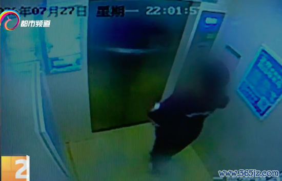小区电梯突然失控从31楼下坠到负2楼 三年三遇险情